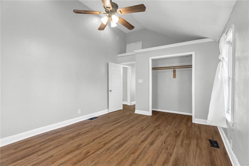 1124 S Haden Street — photo 11
