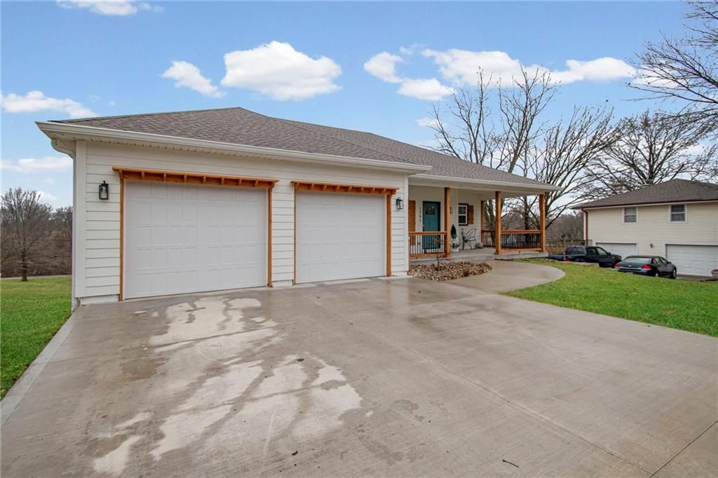 1303 Minuteman Drive — photo 4