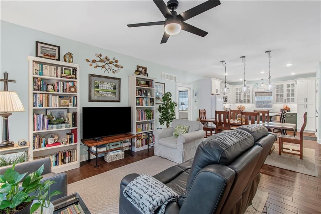 1303 Minuteman Drive — photo 10