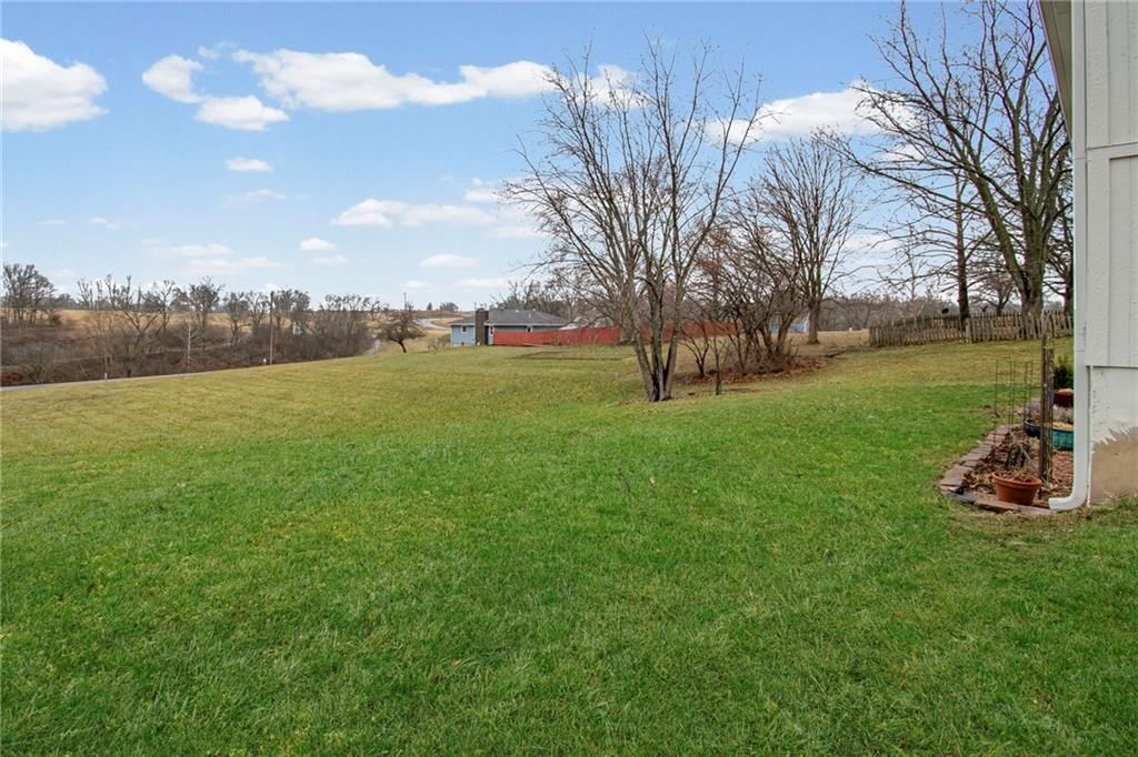 1303 Minuteman Drive — photo 31