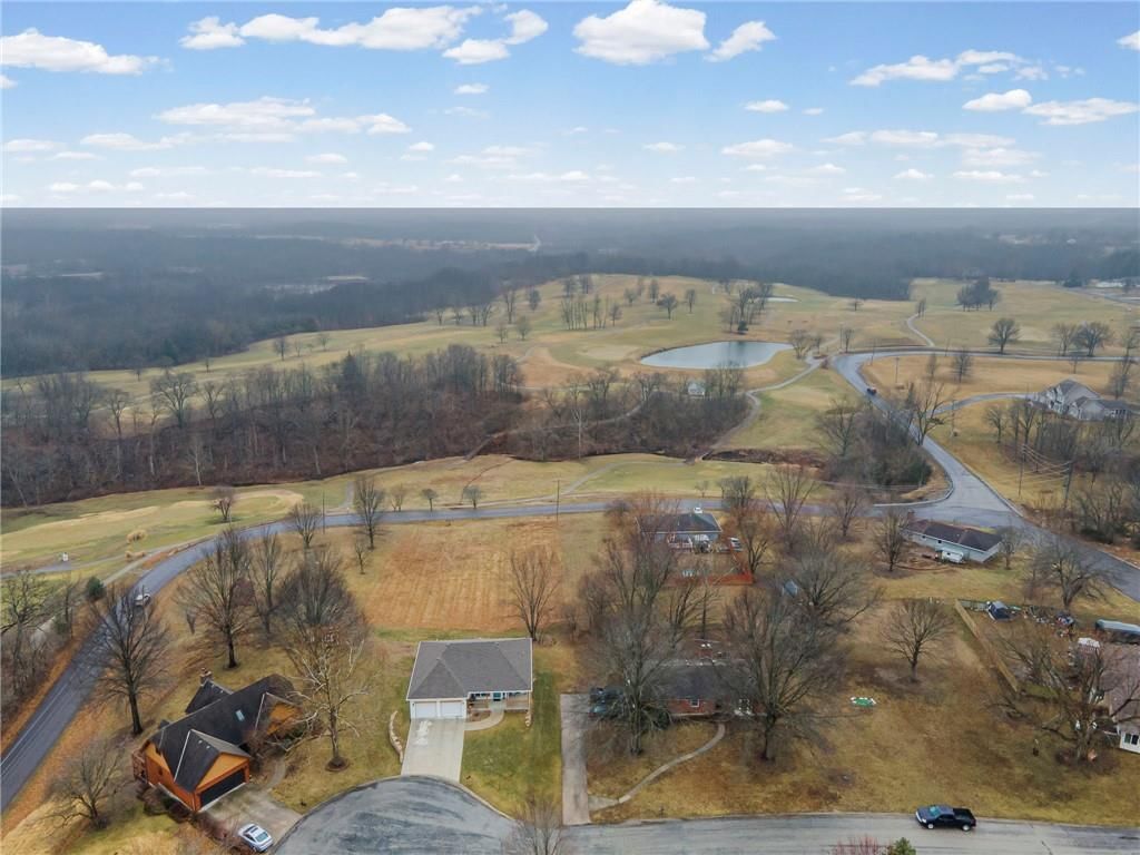 1303 Minuteman Drive — photo 46