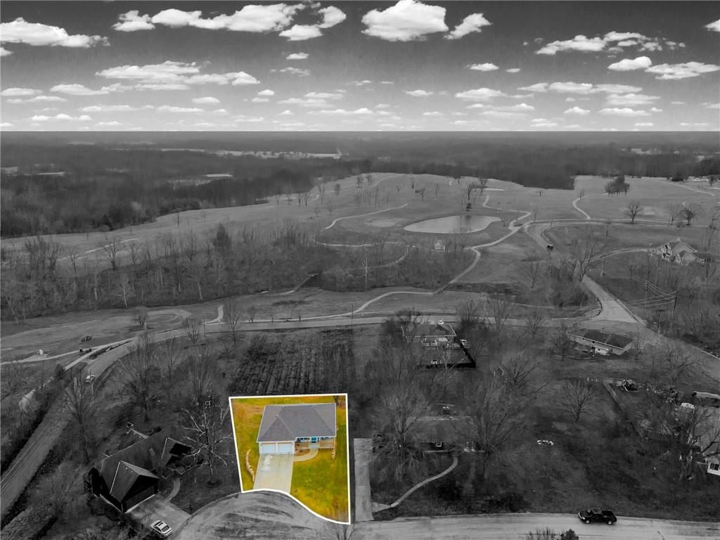 1303 Minuteman Drive — photo 48