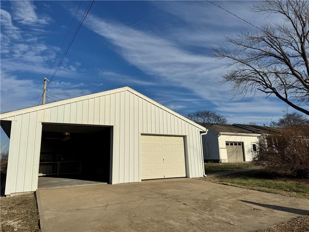 1011 N Old Highway 71 N/A — photo 24