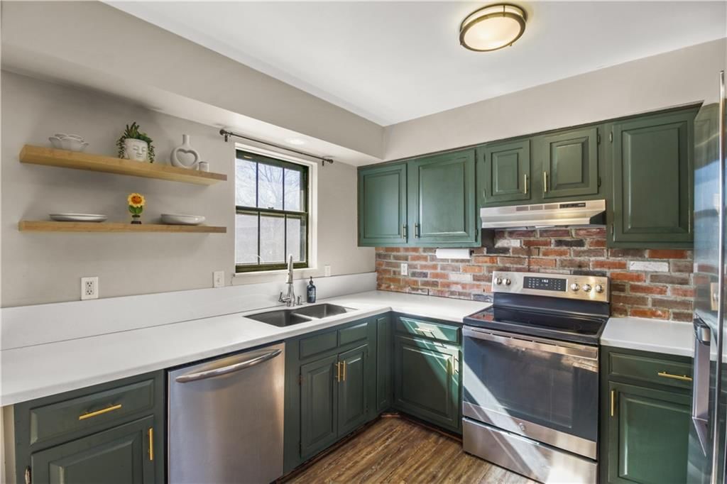 10209 Cedarbrooke Lane — photo 10