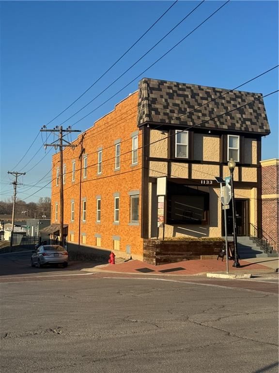 1133 W Main Street — photo 1