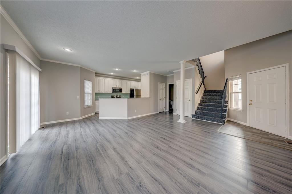 9135 Boehm Drive — photo 2