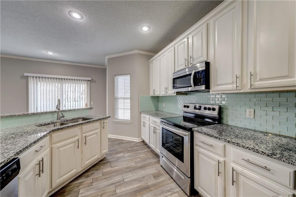 9135 Boehm Drive — photo 3
