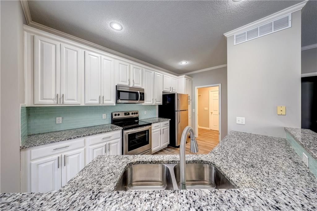 9135 Boehm Drive — photo 12