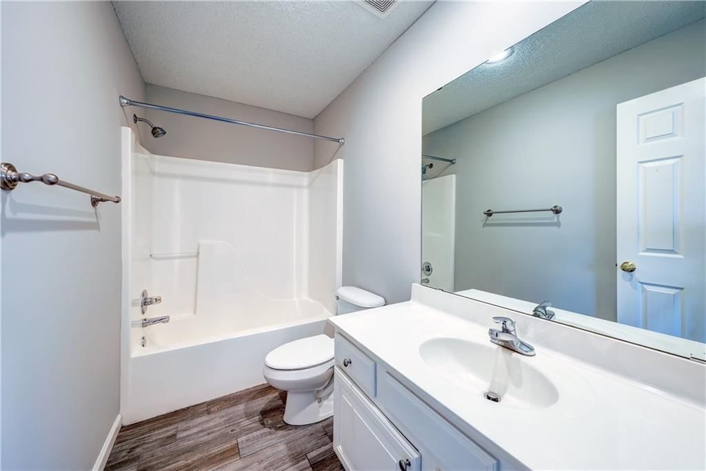 9135 Boehm Drive — photo 17