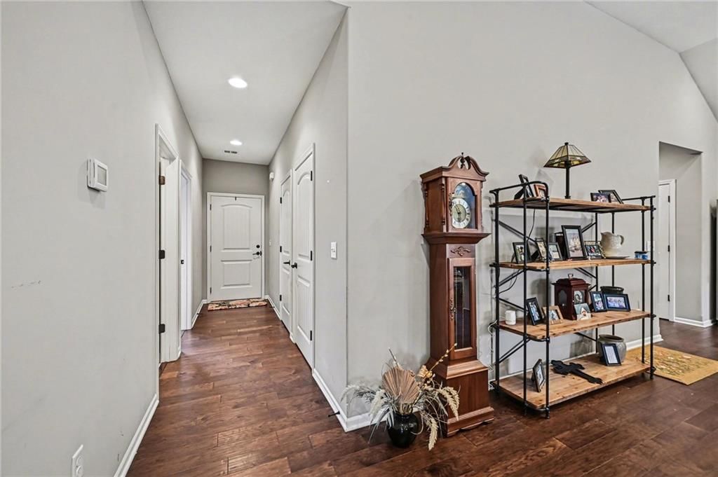 205 Ashmont Drive — photo 6