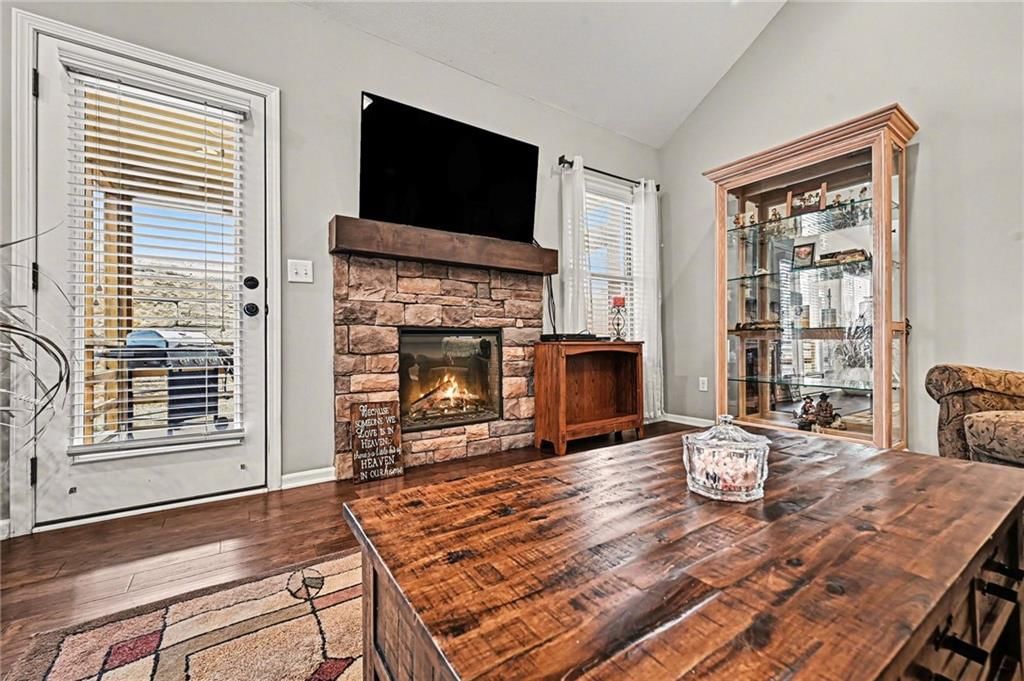 205 Ashmont Drive — photo 9
