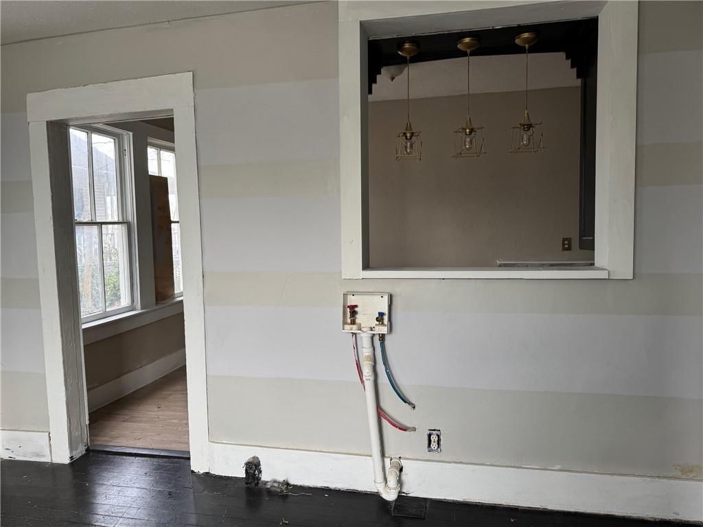 1410 Broadway Avenue — photo 13