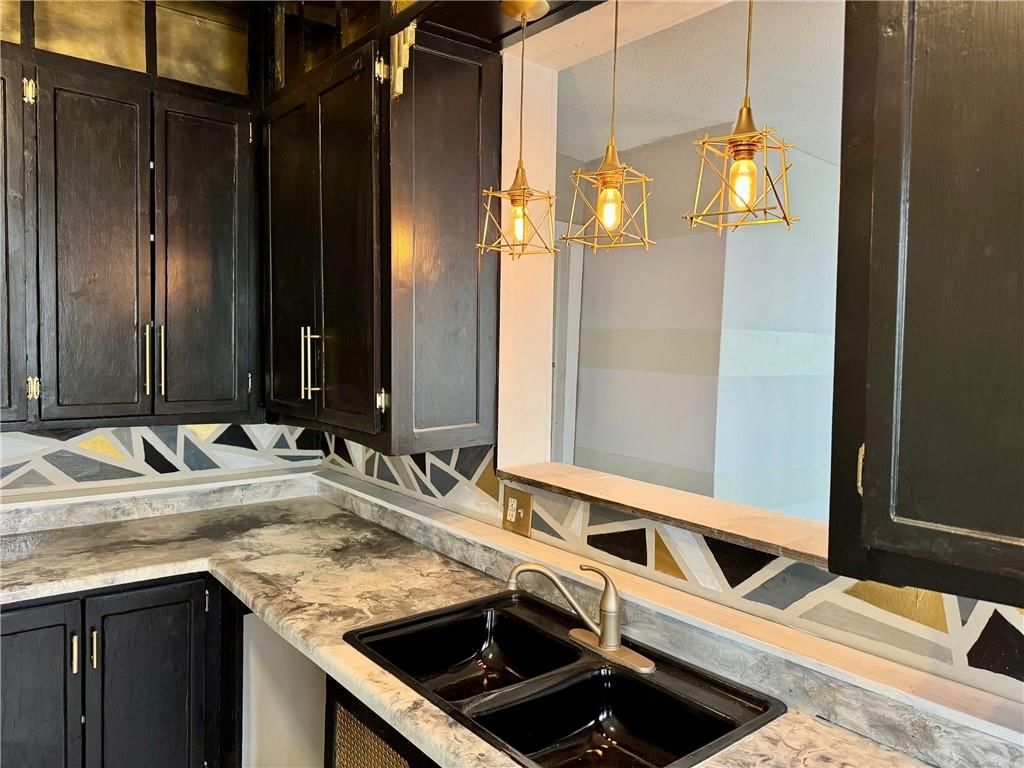 1410 Broadway Avenue — photo 14