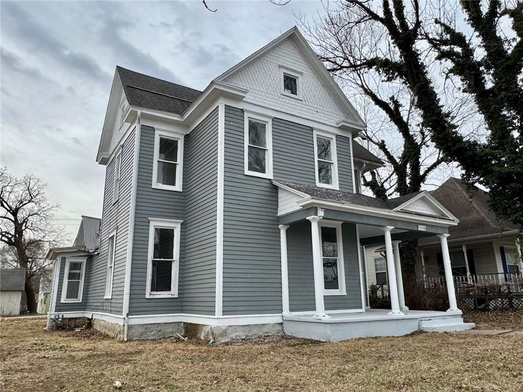 1410 Broadway Avenue — photo 27