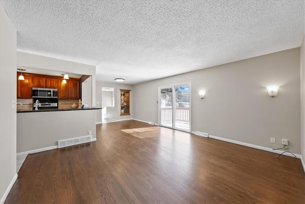 9421 Mackey Street — photo 5