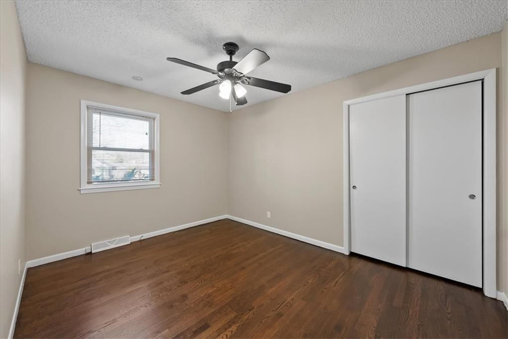9421 Mackey Street — photo 14