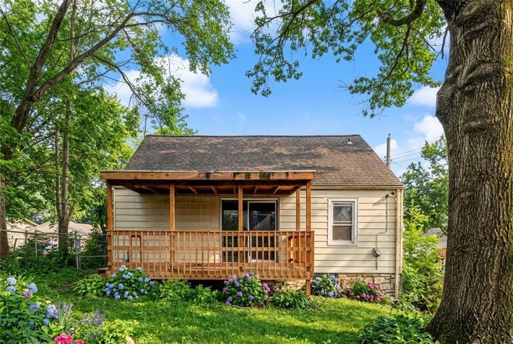 2208 W 48 Street — photo 19