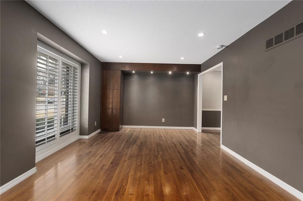 3401 E 105th Terrace — photo 3