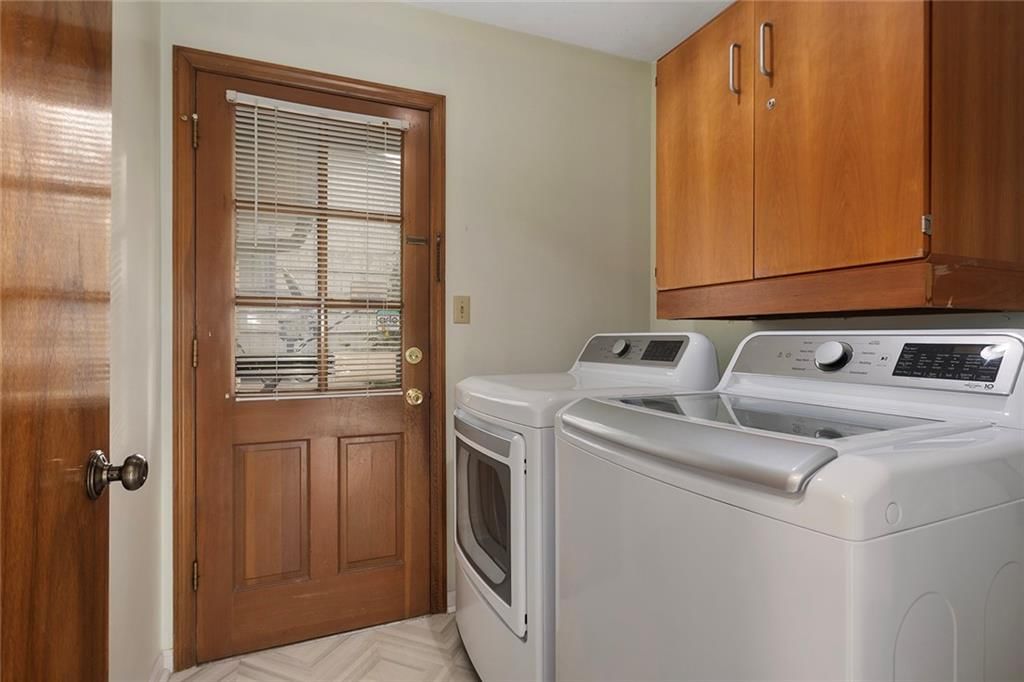 3401 E 105th Terrace — photo 8