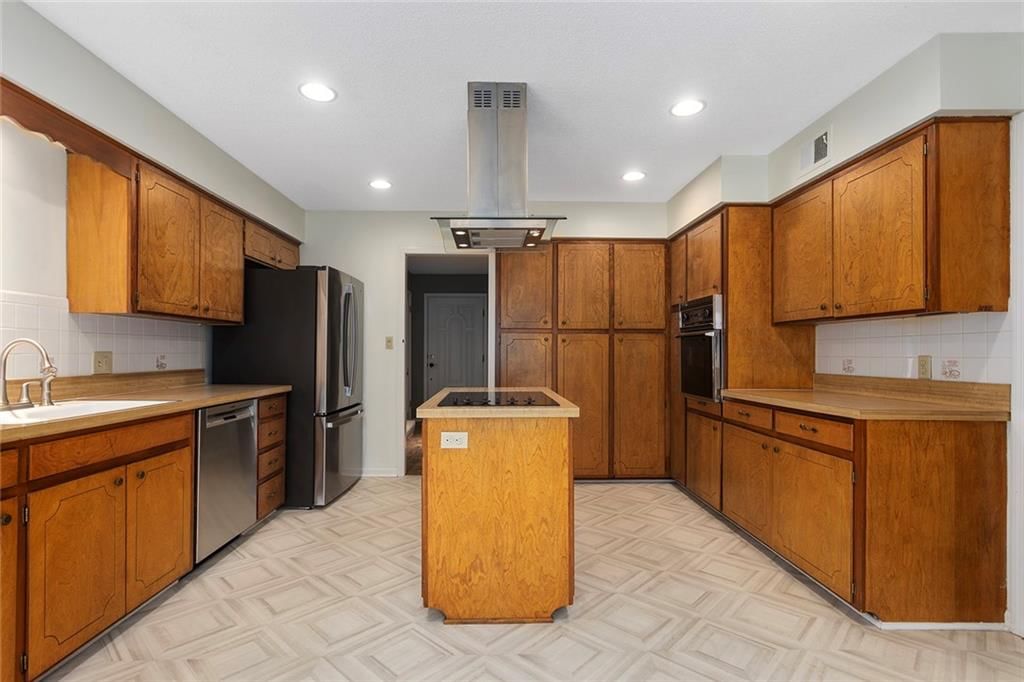 3401 E 105th Terrace — photo 10