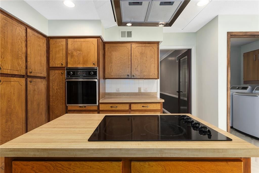 3401 E 105th Terrace — photo 13