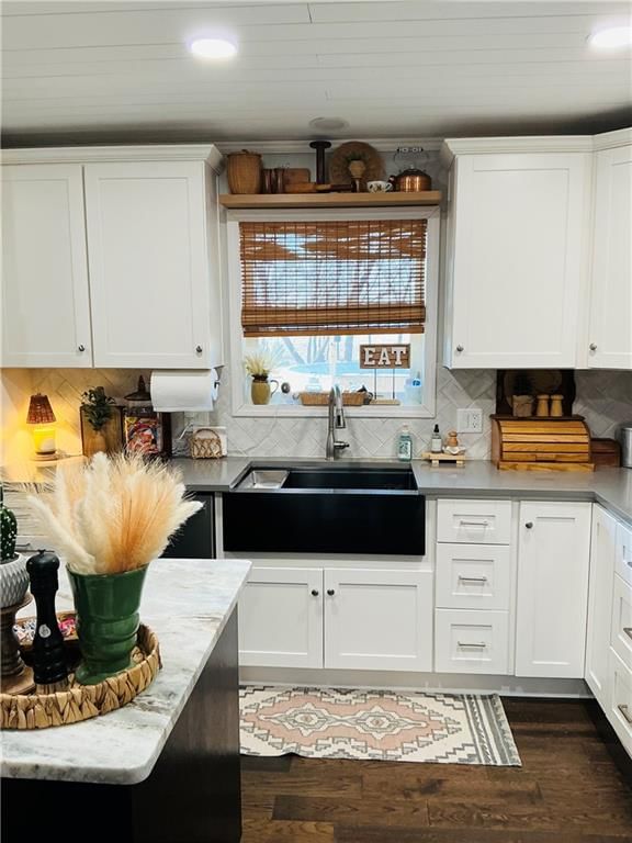 22554 Robertson Road — photo 32