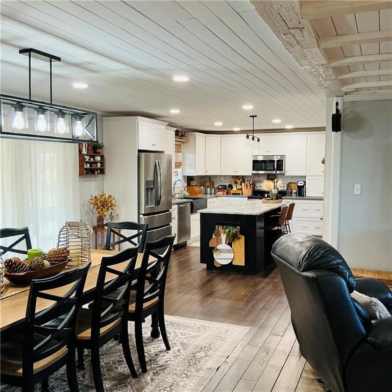22554 Robertson Road — photo 48