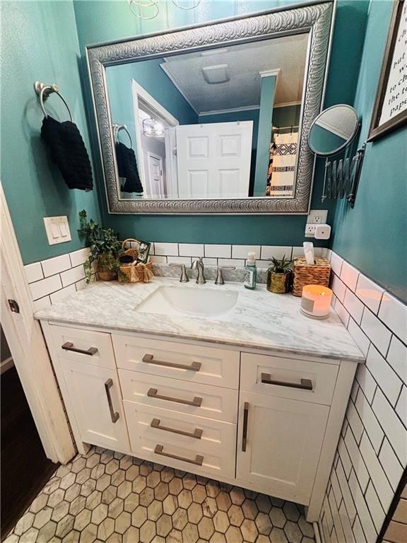 22554 Robertson Road — photo 56