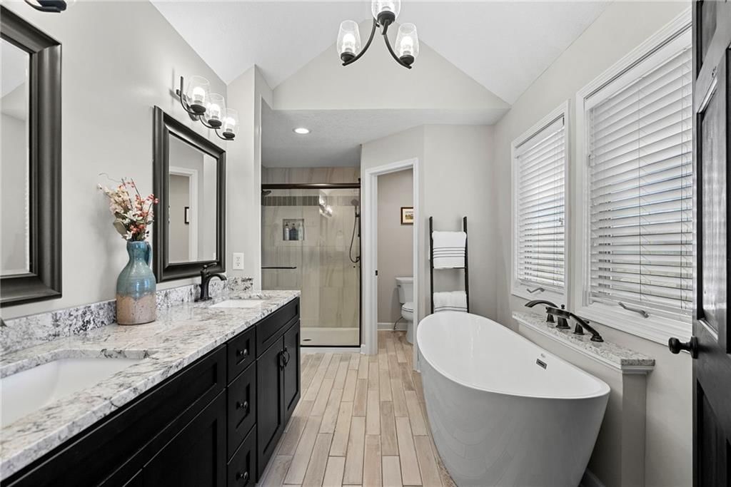 3850 W 183rd Street — photo 39