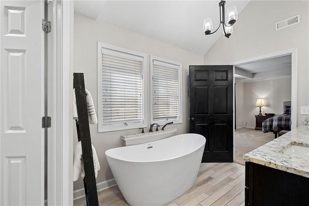 3850 W 183rd Street — photo 43