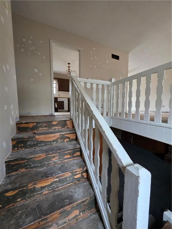1804 S Benton Avenue — photo 5