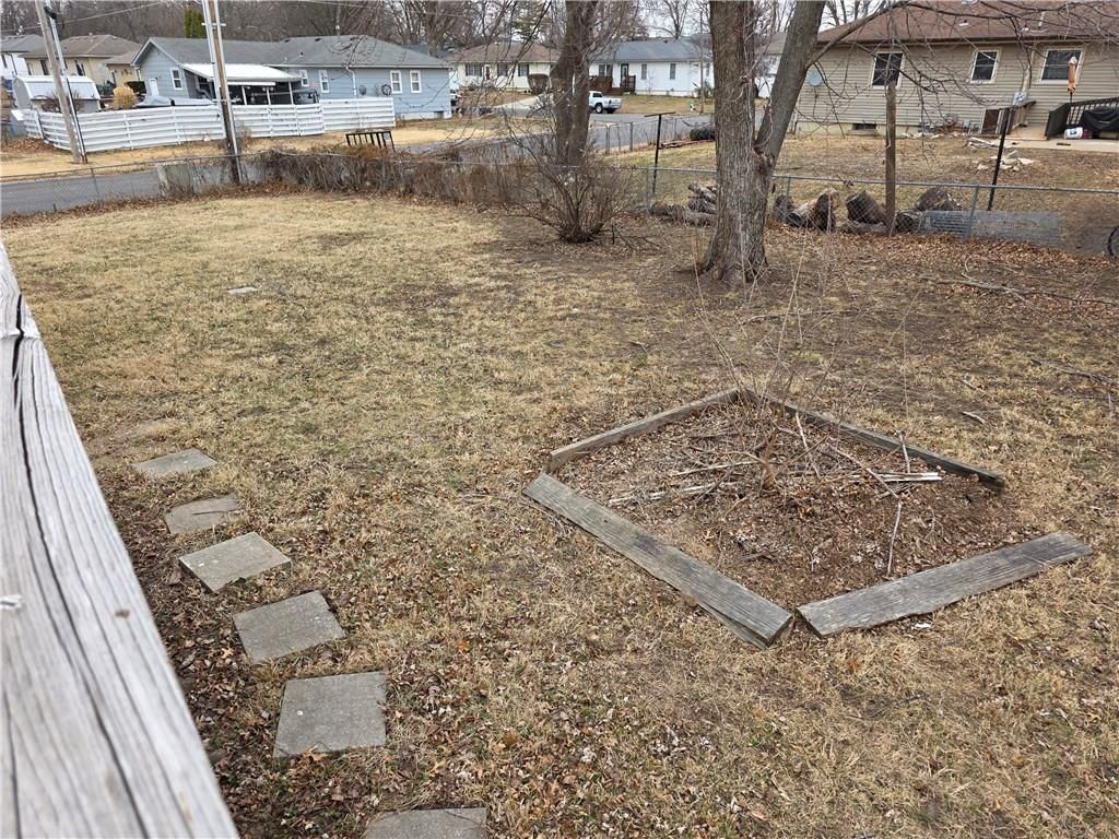 1804 S Benton Avenue — photo 28
