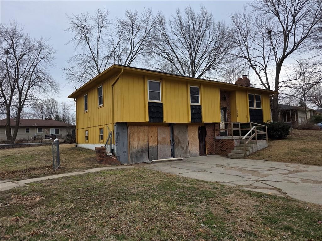 1804 S Benton Avenue — photo 33