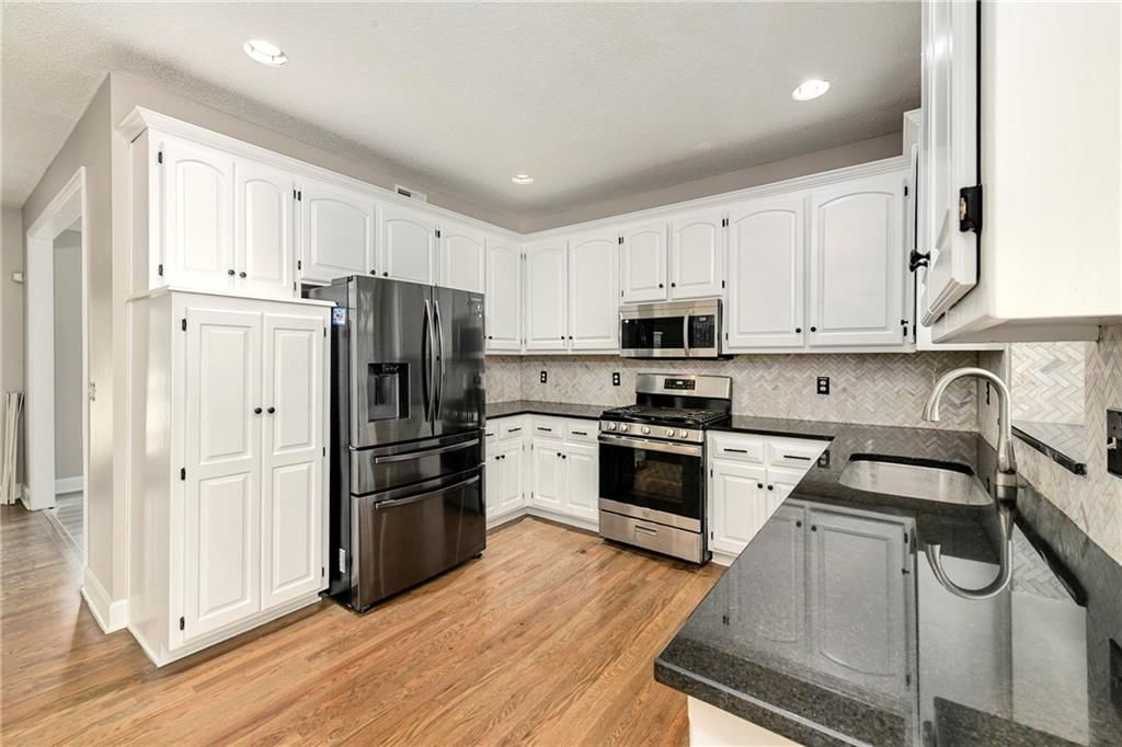 13981 W 120 Street — photo 8
