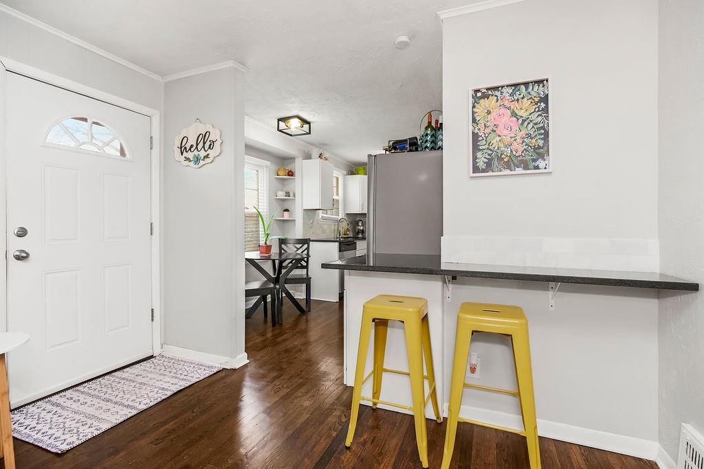5010 Briar Street — photo 3