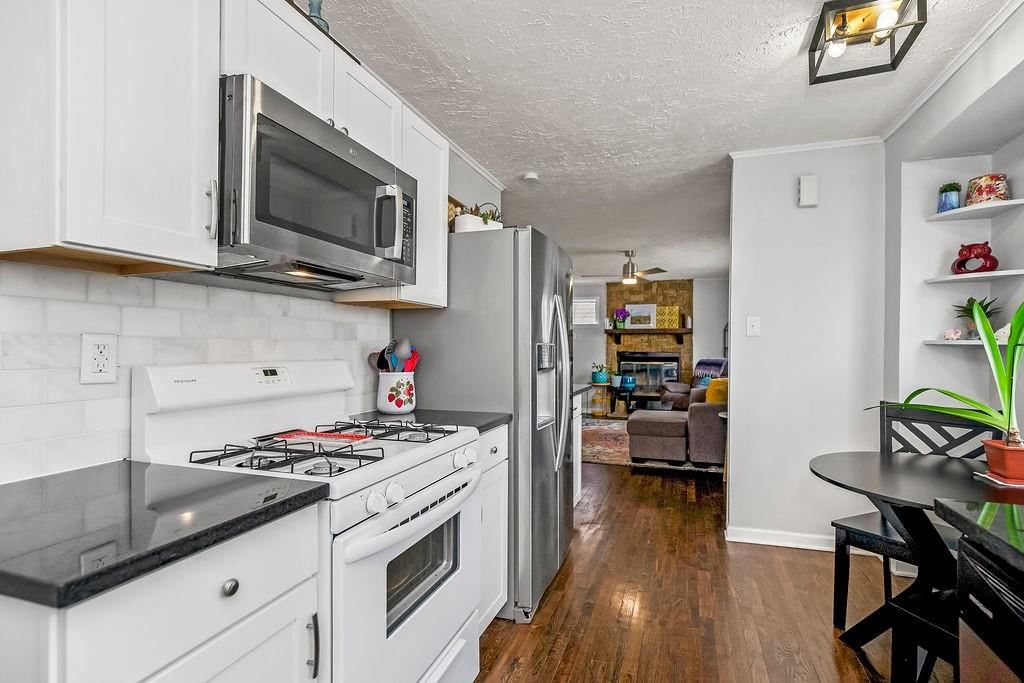 5010 Briar Street — photo 10