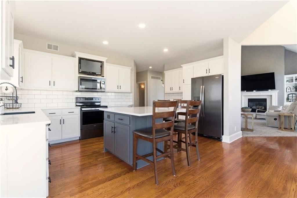 21030 W 224th Street — photo 16
