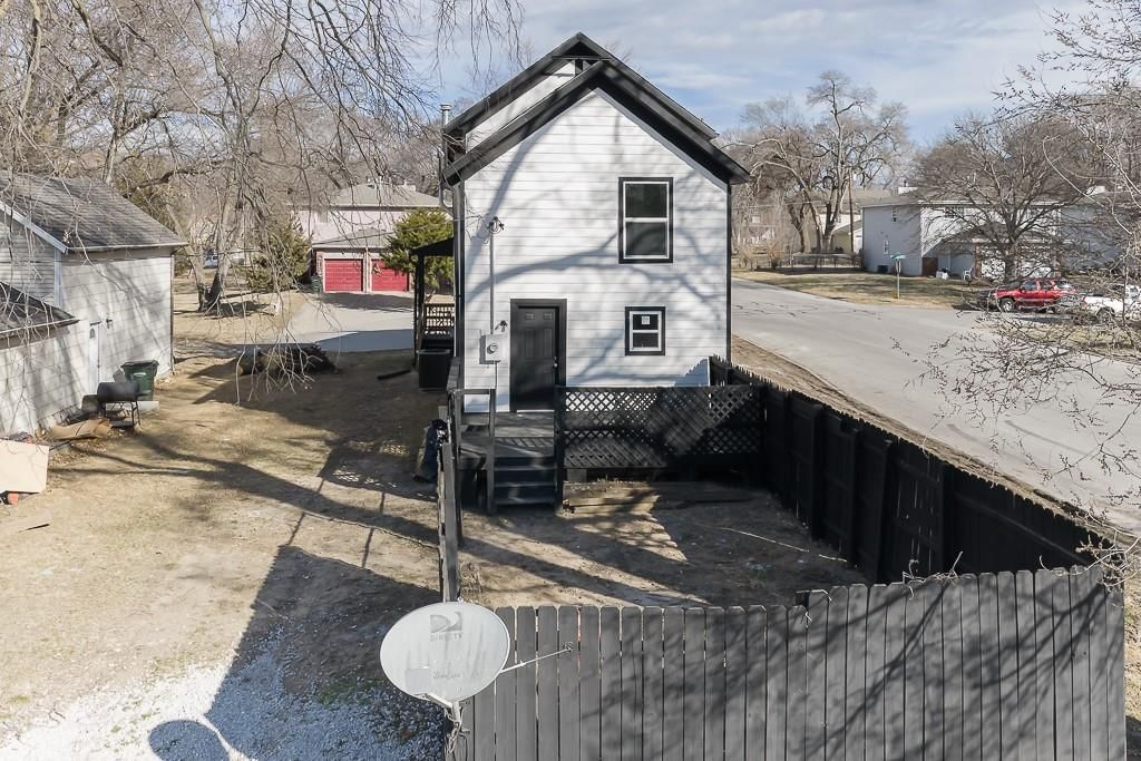 301 Pottawatomie Street — photo 17