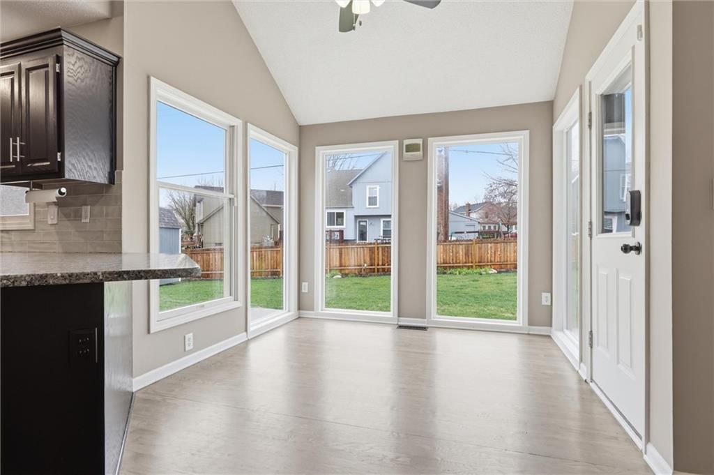 16720 W 155TH Terrace — photo 8