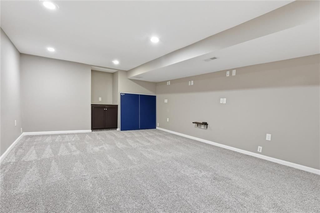 16720 W 155TH Terrace — photo 36