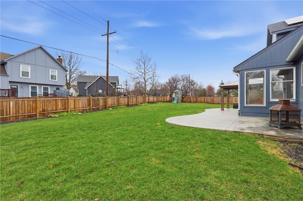 16720 W 155TH Terrace — photo 39