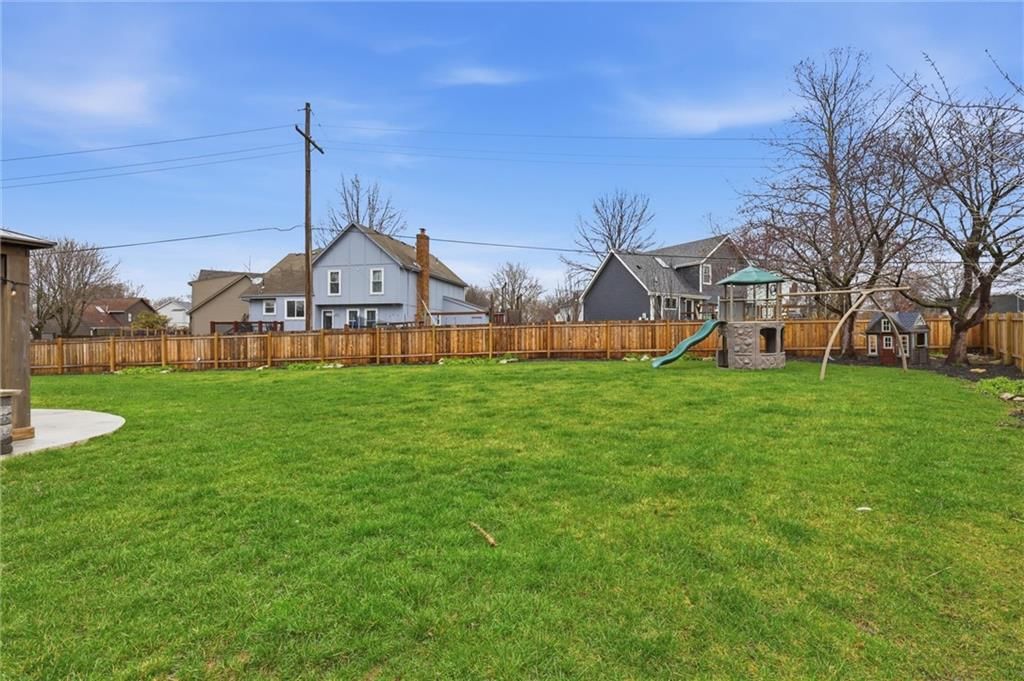 16720 W 155TH Terrace — photo 40