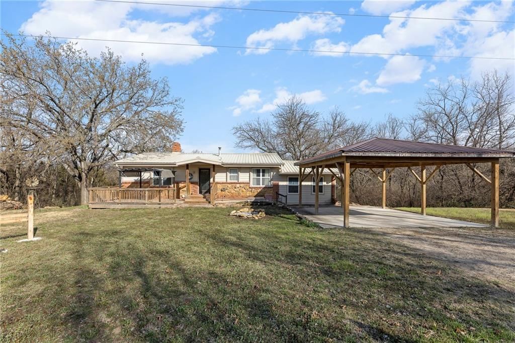 4440 Lakeside Drive, Vassar, KS