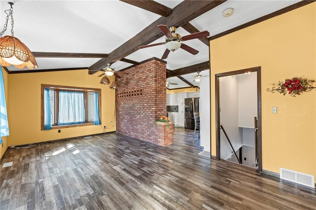 4440 Lakeside Drive — photo 9