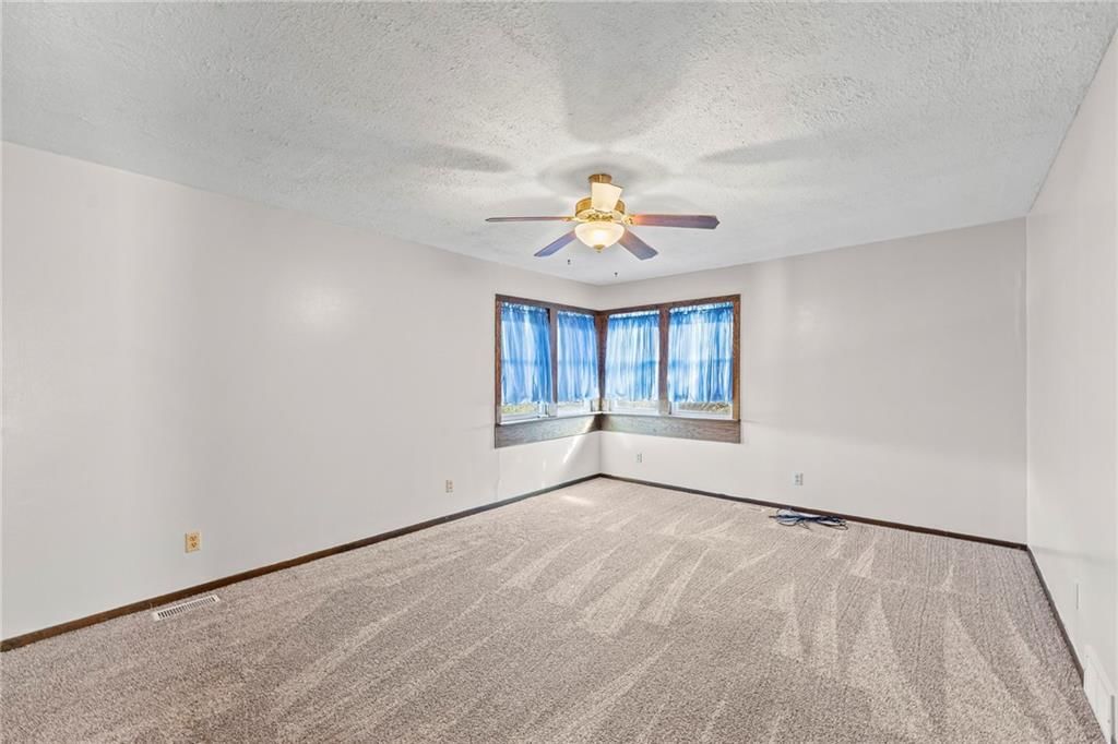 4440 Lakeside Drive — photo 16
