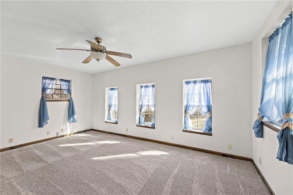 4440 Lakeside Drive — photo 20