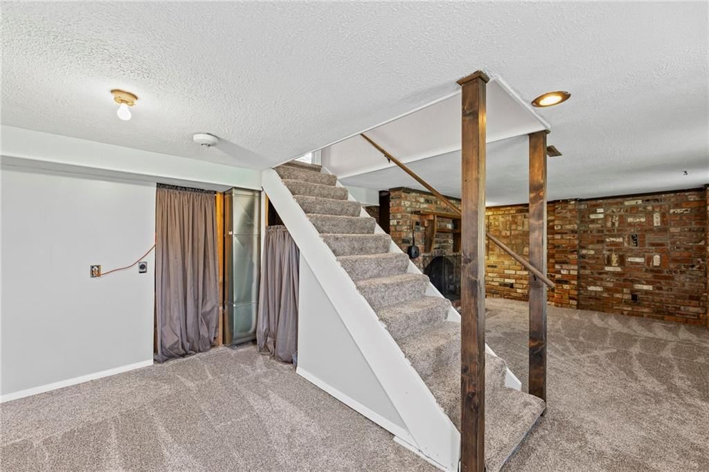 4440 Lakeside Drive — photo 23