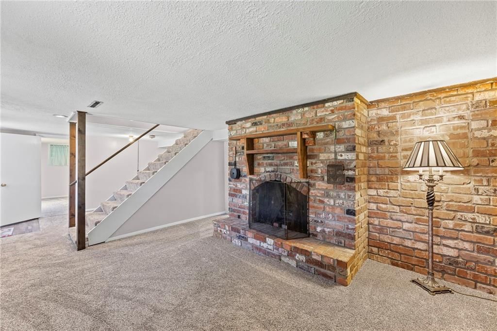 4440 Lakeside Drive — photo 25