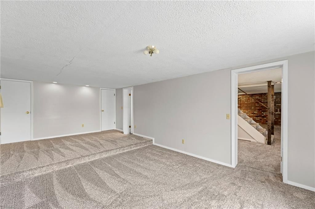 4440 Lakeside Drive — photo 28