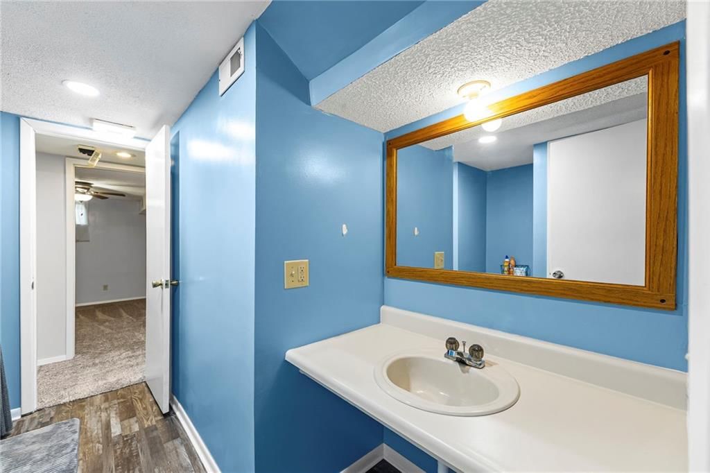 4440 Lakeside Drive — photo 33